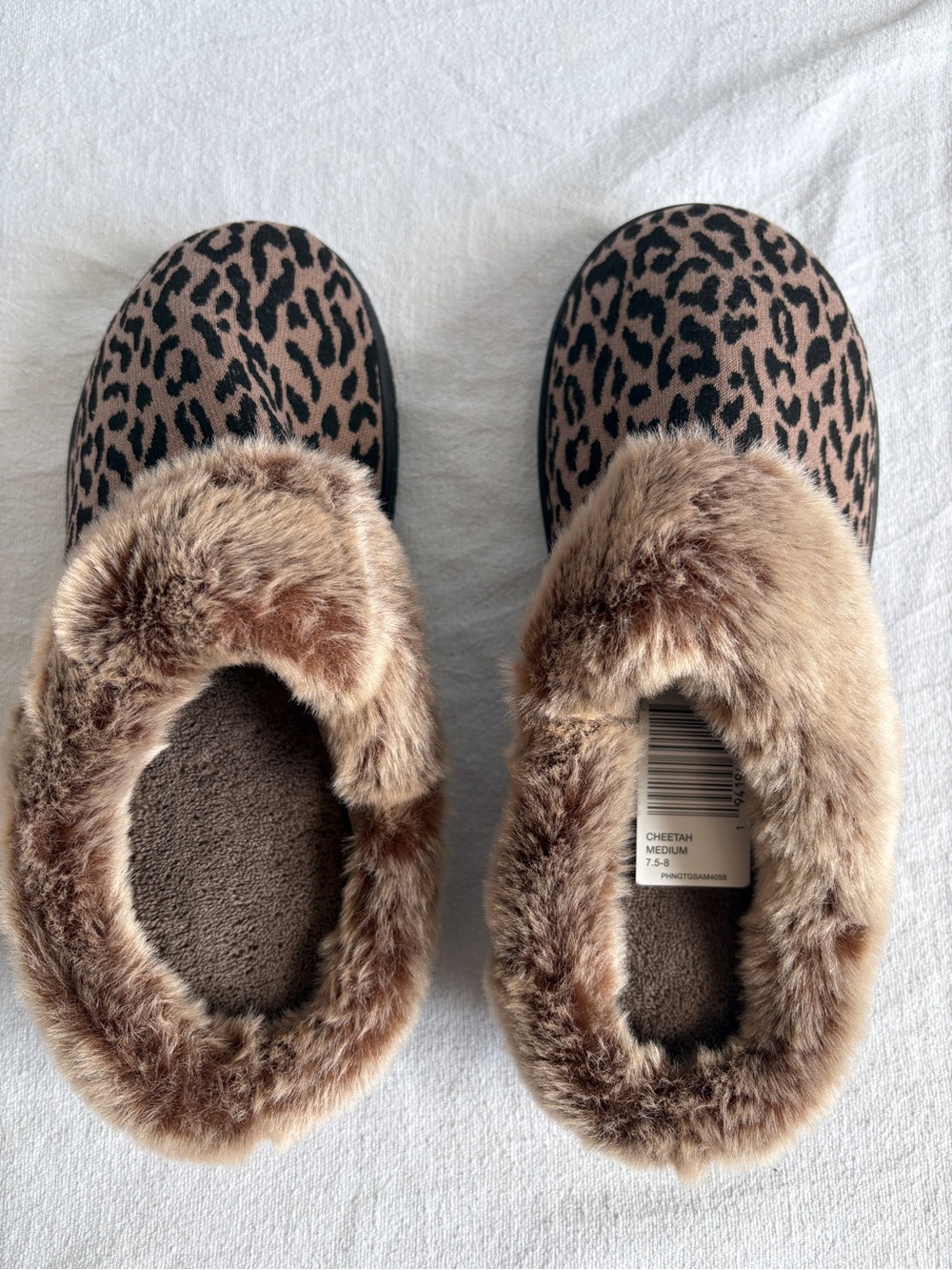 isotoner Leopard Print Faux Fur Clog Slippers in Brown and Black